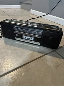 Vintage Sound Rider Sony FM/AM Stereo Cassette- Player CFS-210 funktioniert - Bild 1 von 11