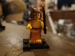 Lego Minifigure Series 14 #9 Tiger Woman - Picture 1 of 1