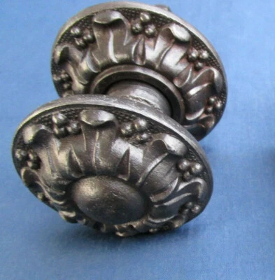 Poignée fixe dia. 8 cm rosace ronde 9 cm ancienne fonte BF 80 porte entrée - Photo 1/3