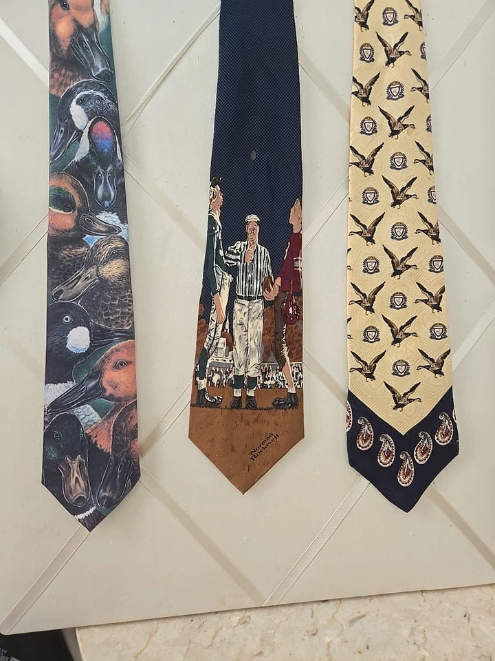 Corbatas Ralph Marlin Pato Collage Norman Rockwell Umpire Club de Caza Patos Voladores De Colección Foto 1 de 4
