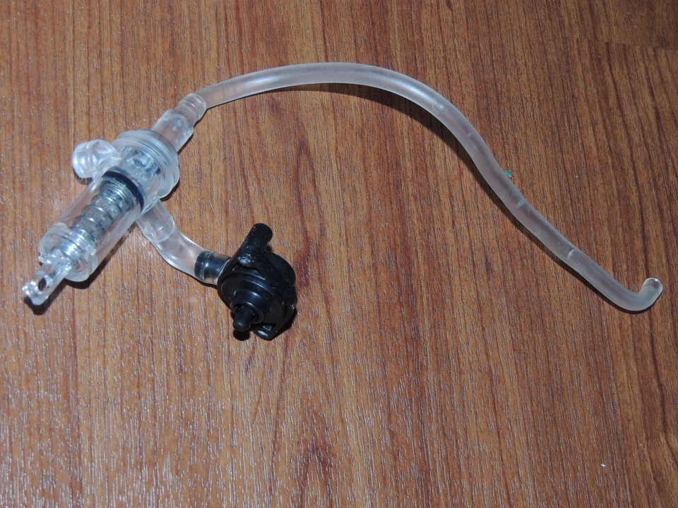 Оригинальная трубка резервуарного клапана для пола Hoover Floormate Deluxe FH40160 FH40171 - Изображение 1 из 1