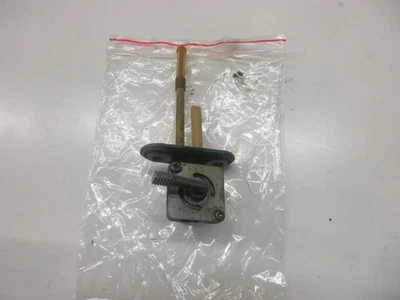 4. Kawasaki GPZ 305 EX305A BD Benzinhahn Kraftstoffhahn Tank Benzintank fuel tap - Bild 1 von 3