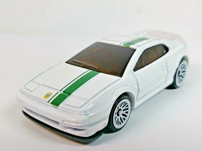 Lotus Esprit 风火轮 2021 HW Exotics 白色花边车轮 1: 64 宽松 — 第 1/4 张图片
