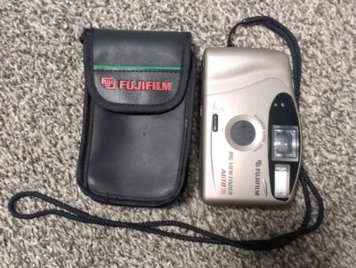 Fujifilm Big View Finder Auto 10 35mm Point & Shoot Film Camera W/ Case - Image 1 of 4