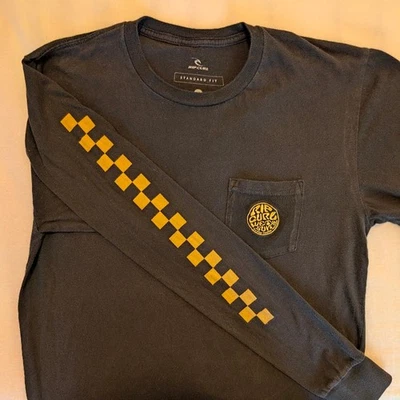 Rip Curl Long Sleeve T-Shirt Men's MEDIUM Black Gold Embroidered Wet Suits - Image 1 of 4