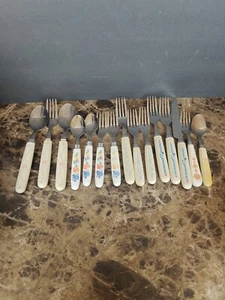 Corelle Corning 15 Peice Assorted Patterns Flatware Set Knives Forks Spoons - Picture 1 of 18