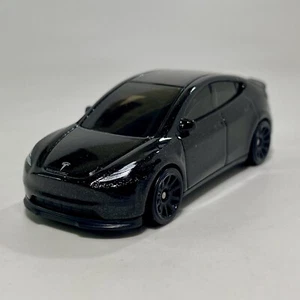 Tesla Model Y Black 1:64 Scale Diecast Diorama Model Car #15 - Picture 1 of 11
