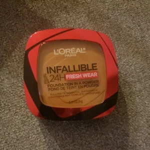  L'Oreal Paris Infallible Fresh Wear Foundation in a Powder Sienna 0.31 Oz  - Picture 1 of 2
