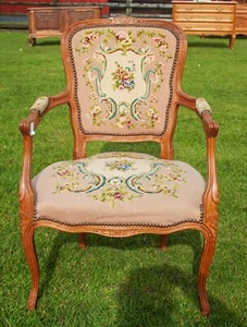 French Louis XV Carved Oak Floral Pattern Armchair! SOM992 - Picture 1 of 5
