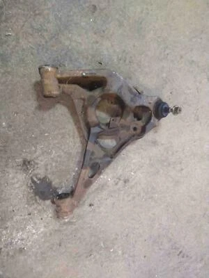 Brazo de control inferior delantero derecho Chevy Express GMC Savannah 2003-2018 OEM 20869233 Foto 1 de 2