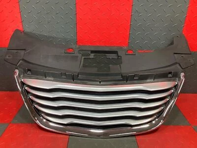 Rejilla cromada superior delantera Chrysler 200 11-14 (OEM 68082050AD) Foto 1 de 4