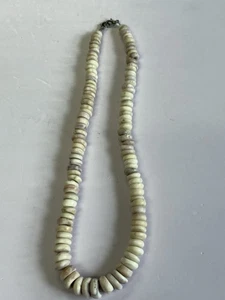 GARGANTILLA COLLAR CONCHA DE PUKA HAWAI AUTÉNTICA VINTAGE AÑOS 70 ~ 19” ~ LEER DESC - Imagen 1 de 19