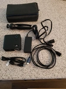 Dell Mobile Projector M318WL 500 ANSI lumens WXGA Bag, Power Adapter No Remote - Picture 1 of 4