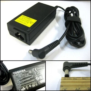 Genuine Toshiba PA5178E-1AC3 Laptop Notebook AC Adaptor (19V 3.42A) - Picture 1 of 1