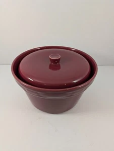Longaberger Pottery Woven Traditions Paprika 2 Quart Covered Casserole Dish - Picture 1 of 12