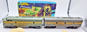 Athearn F7A Super Diesel Powered Pennsylvania PRR # 9643 & # 9832 Dummy. Grün - Bild 1 von 8