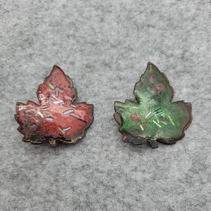 vintage leaf shape crafted enamel on copper maple red & green lot of 2 brooch - Picture 1 of 6
