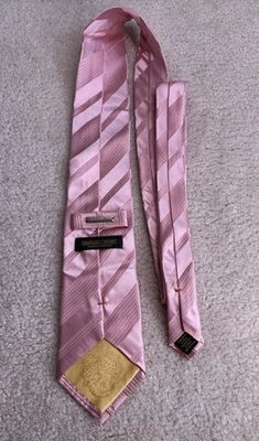 "Corbata Donald J. Trump Signature Collection para hombre 100 % seda rosa a rayas 4"" W X 58"" L" Foto 1 de 4