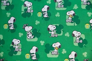 Peanuts SNOOPY POT O'GOLD fabric 2007 by the half yard 18 x 44/45 - Picture 1 of 2