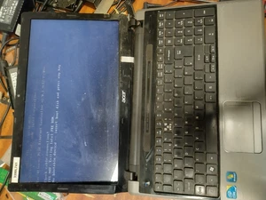 Acer Aspire 5820T Intel i3 Dual-Core 15.6" SEE BELOW - Picture 1 of 2