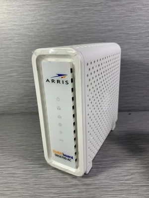 Cable módem y router Wi-Fi Arris SurfBoard SBG6700-AC DOCSIS 3.0 blanco para piezas Foto 1 de 3