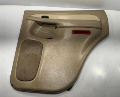 GMC YUKON DENALI 2003-2006 PANEL PUERTA TRASERA DERECHA P/N 15766290 PIEZA ORIGINAL OEM Foto 1 de 4
