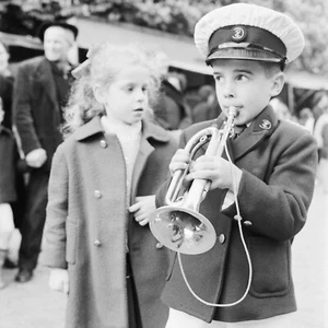 Printing Photo On Paper Analogue Baryta Child Paris 1960 50X50cm - Picture 1 of 1