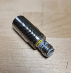 Omron E2EM-X8B1-M1 Proximity Sensor - Picture 1 of 2