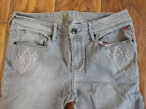 Bullhead schwarze Skinny Jeans Größe 11 grau südwestliches Muster Damen Junioren - Bild 1 von 5