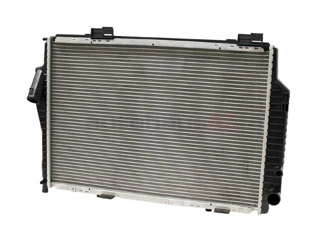 Radiador primario NISSENS 2025007803 MERCEDES-BENZ CLK430 SLK320 CLK55 AMG C43 Foto 1 de 1