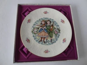 VALENTINE 'S DAY Collectors Plate, Boxed Royal Doulton 1980. NIB. - Picture 1 of 10