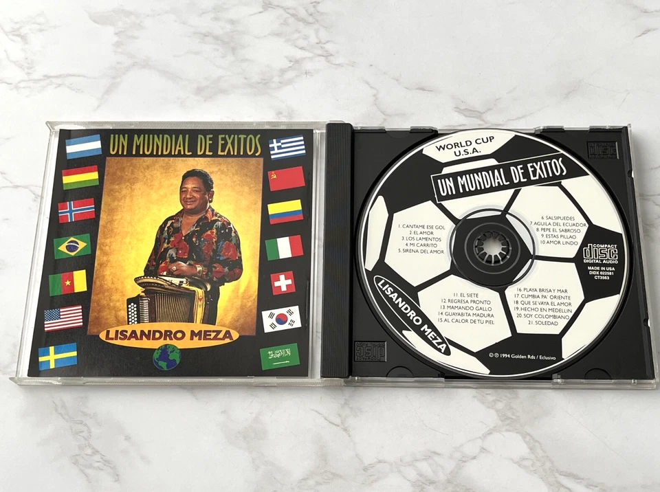 Lisandro Meza Un Mundial De Exitos CD ORIGINAL 1994 Amor Lindo, El Siete RARO! — 第 1/4 张图片