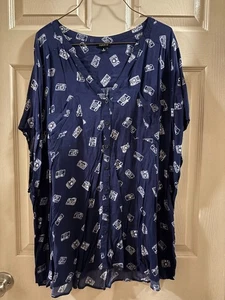 Torrid 4X Navy Blue Camera Print Button Front Top - Bild 1 von 2
