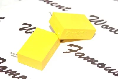 4 шт. - PHILIPS MKT344 3,3 мкФ (3,3 мкФ) 63 В шаг 10%: 22,5 мм пленочный конденсатор - Изображение 1 из 3