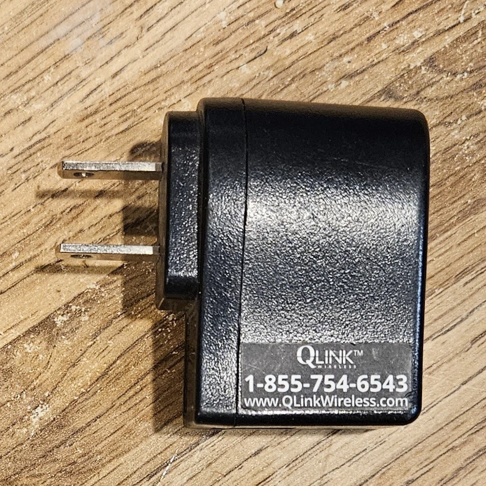 Original OEM ZTE STC-A508A-Z 5V 800mA USB Travel Phone Charger Adapter 100-240V - Image 1 of 4