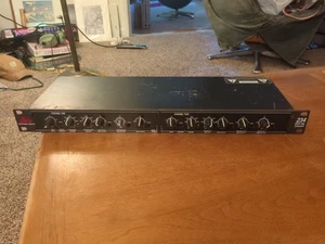 DBX 234 Estéreo 2/3 Vías/Mono 4 Vías Profesional Crossover Montaje en Rack 2 Canales - Imagen 1 de 5