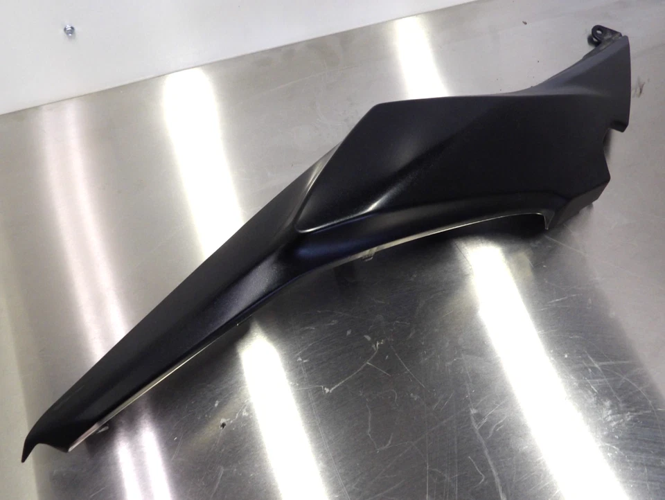 20-25 Kawasaki Z650 & Ninja 650 right hand rear tail fairing 36041-0034-739 - Image 1 of 1