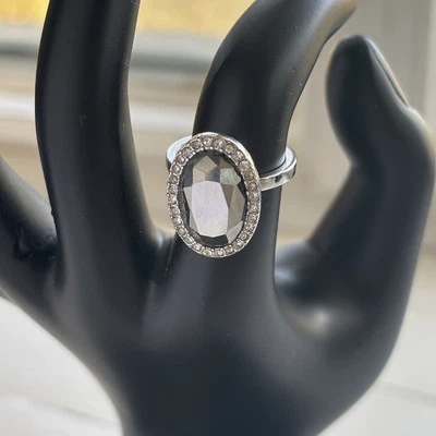 Anillo Lia Sophia Acquario Talla 7 Tono Plata Gris Hematita Piedra Cristal Acentos Foto 1 de 4