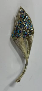 CORO Vintage 1950s blue Aurora Borealis Silver Tone Floral brooch - Picture 1 of 9