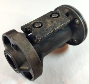 332140, 0332140, 397087, 0397087, 0382407 Bearing Housing Johnson Evinrude - Picture 1 of 10