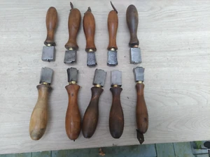 METIER DU CUIR - FERS A COULISSE - CORDONNIER - GALOCHIER - Picture 1 of 2