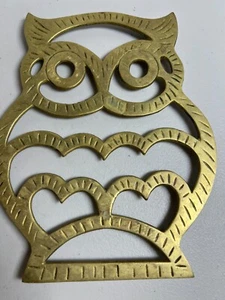 Vintage 1970 latón macizo remache placa caliente decoración de pared retro lindo 8"! - Imagen 1 de 2