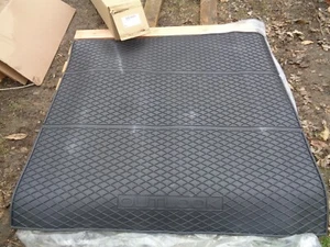 GM 17800586 SATURN OUTLOOK 2007 2008 2009 2010 CARGO MAT ALL WEATHER REAR NEW - Picture 1 of 4