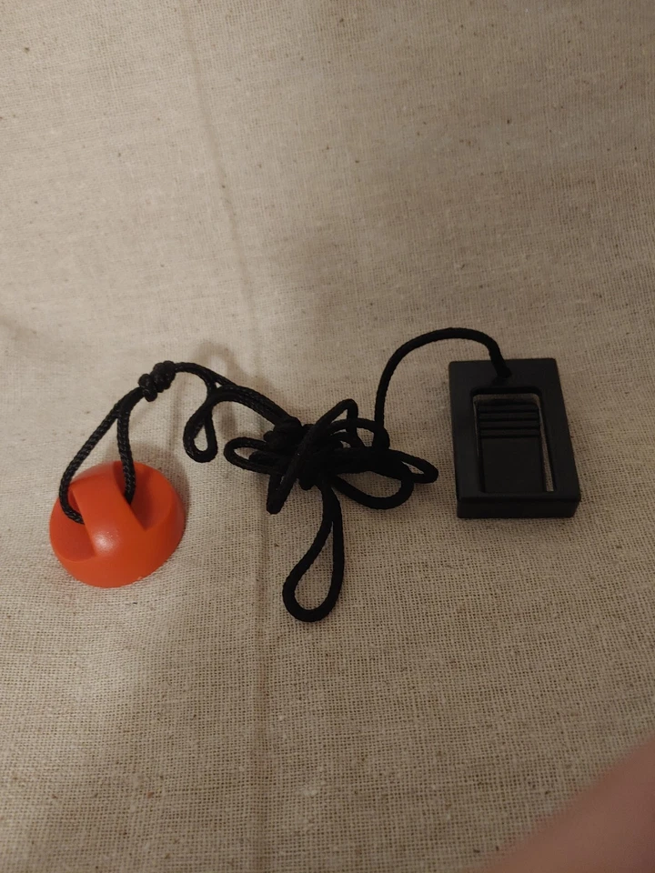 LLAVE SEGURIDAD CINTA DE CORRER 208603 Foto 1 de 2