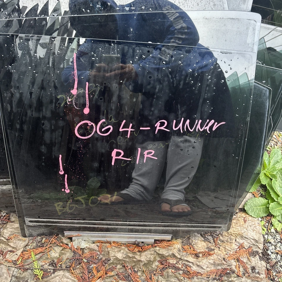 适用于 2003 - 2009 年丰田 4Runner 4 门乘客侧右后门窗玻璃 — 第 1/3 张图片