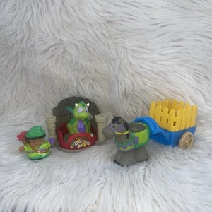 Vintage 2003 Fisher Price Little People Watchful Woodsman, Dragon & Horse Y2K - Picture 1 of 9