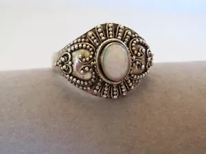 Textured Beaded Sterling Silver Oval OPAL RING Size 8.5 Opal Size 6mm by 7.75mm - Bild 1 von 6