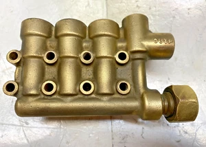 CAT 2DX30GS RAW Pump Head / manifold (NO Unloader, Valves/Seals) - USED 548592 - Picture 1 of 4