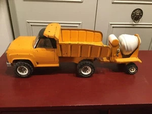 Camión de volteo Tonka Orange vintage #2999 y mezclador años 70 bien jugado con estado - Imagen 1 de 12