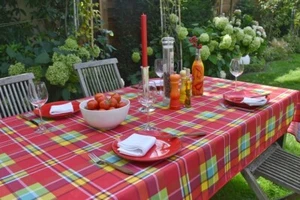 Tablecloth Non-Iron 150X240 Cm Red Green Checkered Design From France Provence - Picture 1 of 7